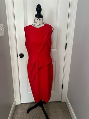 Badgley Mischka Red Sleeveless Sheath Dress with Draped Waist Detail